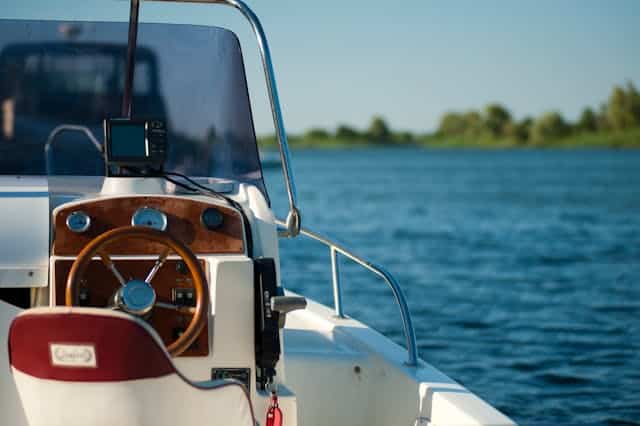 storage facilities for boats and cars